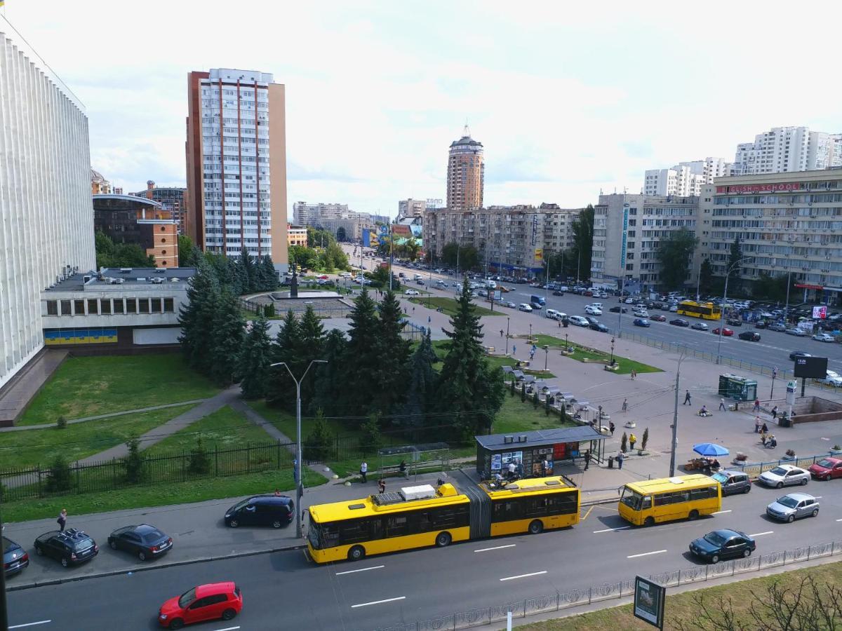 Отдельная Комната С Балконом В Апартаментах, Возле М Печерская Kiev Dış mekan fotoğraf